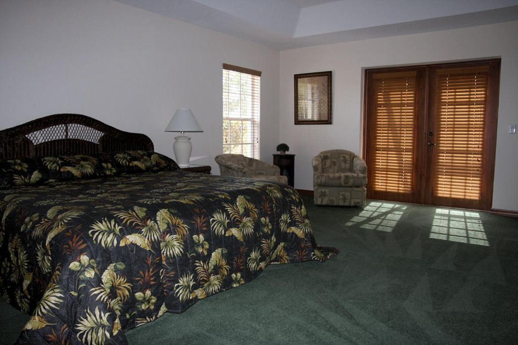 Lakeside Vacations Villa Inverness Room photo